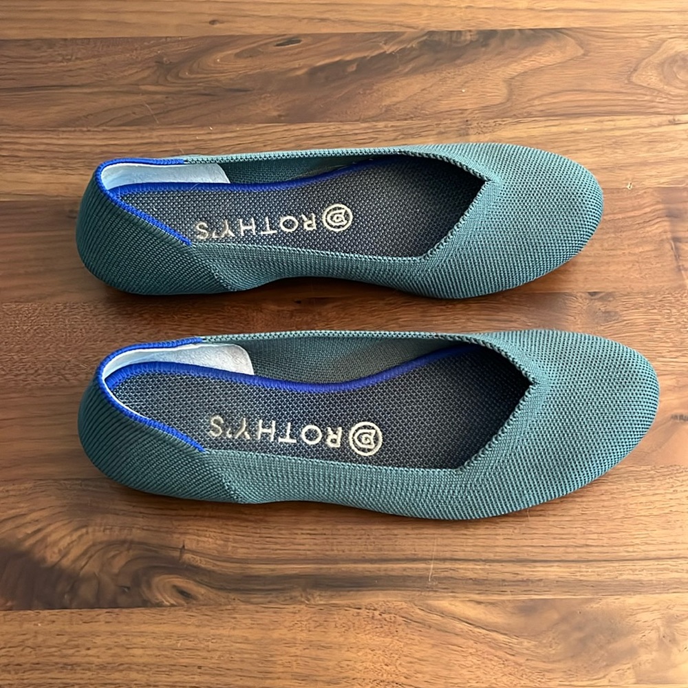Rothy’s The Flat. Excellent condition. Size 8.5. Barely worn.
